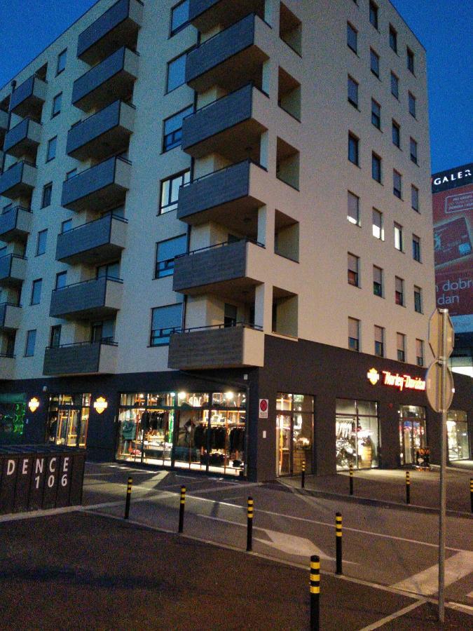 Apartma Krila Wings- Parking In Garage